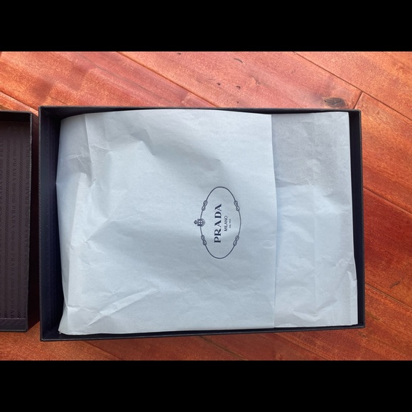 Prada Crystal Crossbody Satin Handbag Celeste Blue - NEW season Re Edition NWT! - Picture 8 of 9